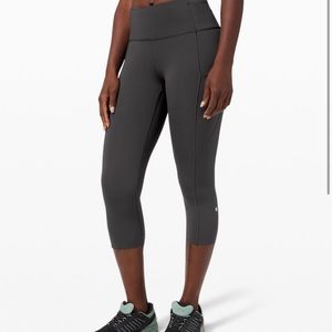 ONLY WORN ONCE cropped lululemon leggings